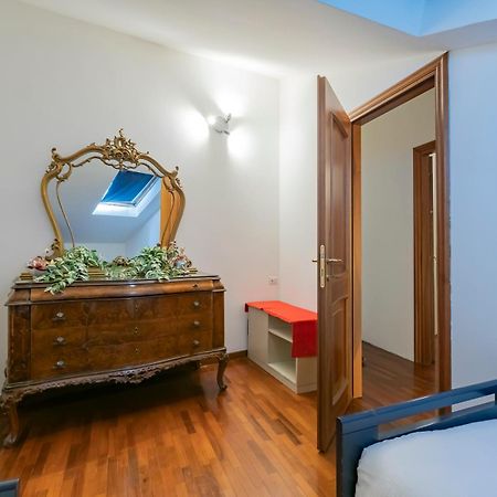 B&B La Ringhiera - Meda 43 Milaan Buitenkant foto
