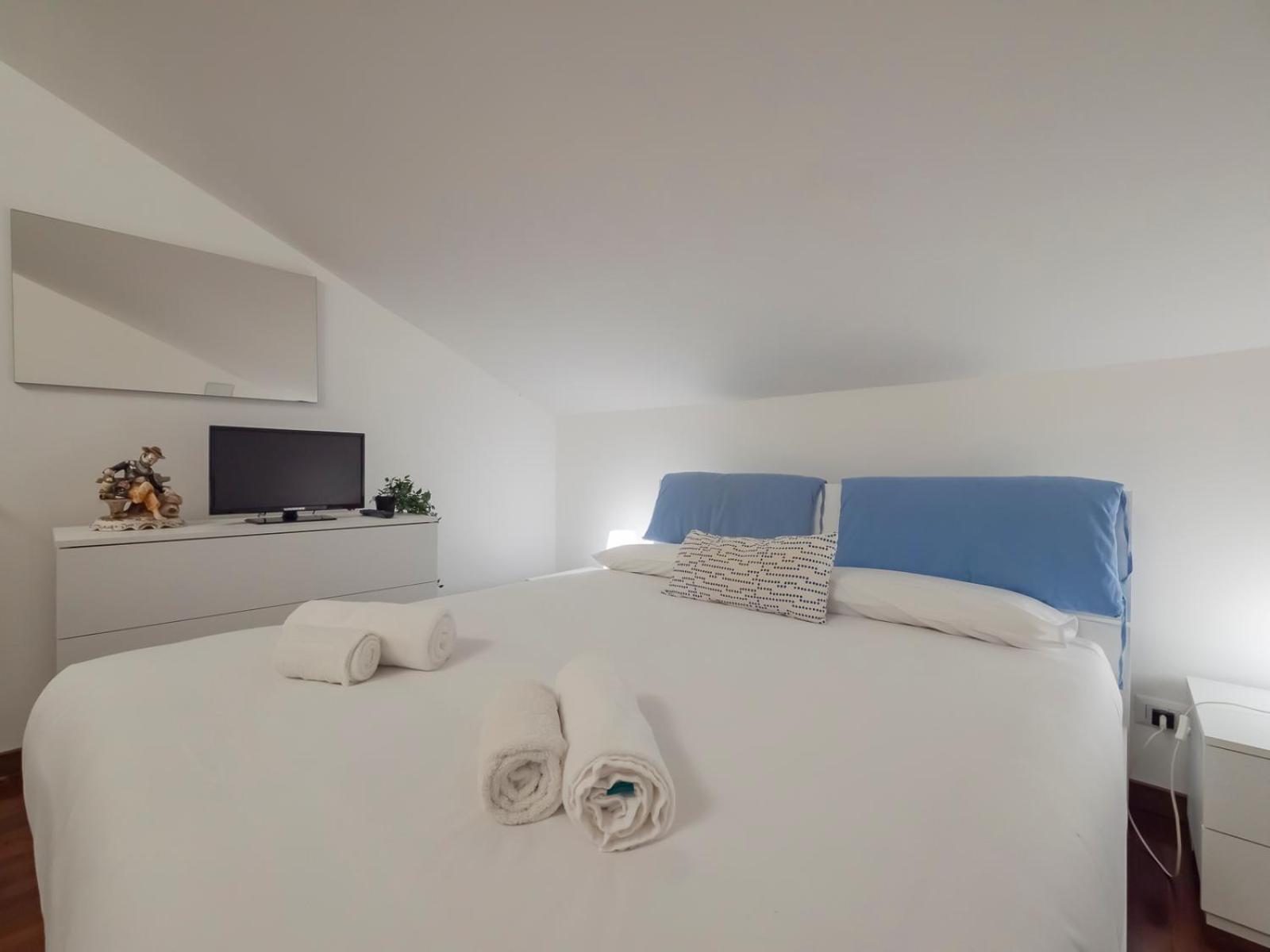 B&B La Ringhiera - Meda 43 Milaan Buitenkant foto