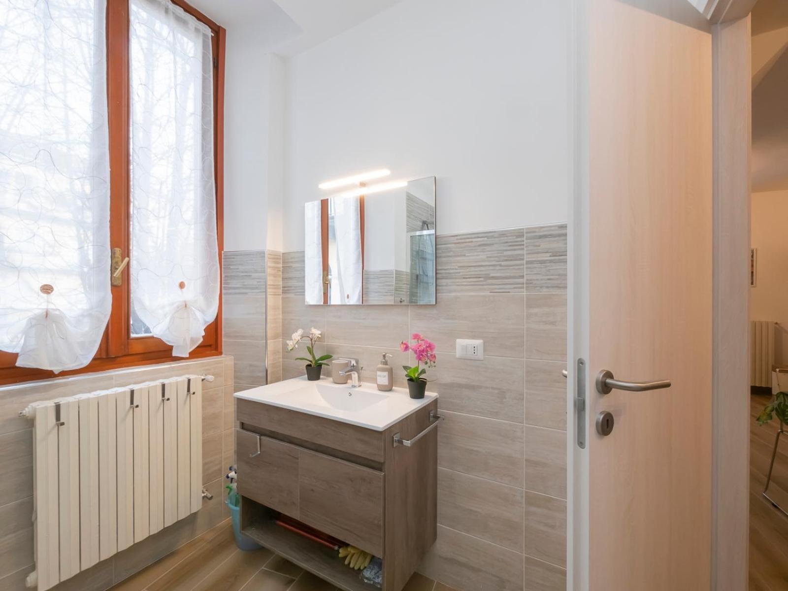 B&B La Ringhiera - Meda 43 Milaan Buitenkant foto